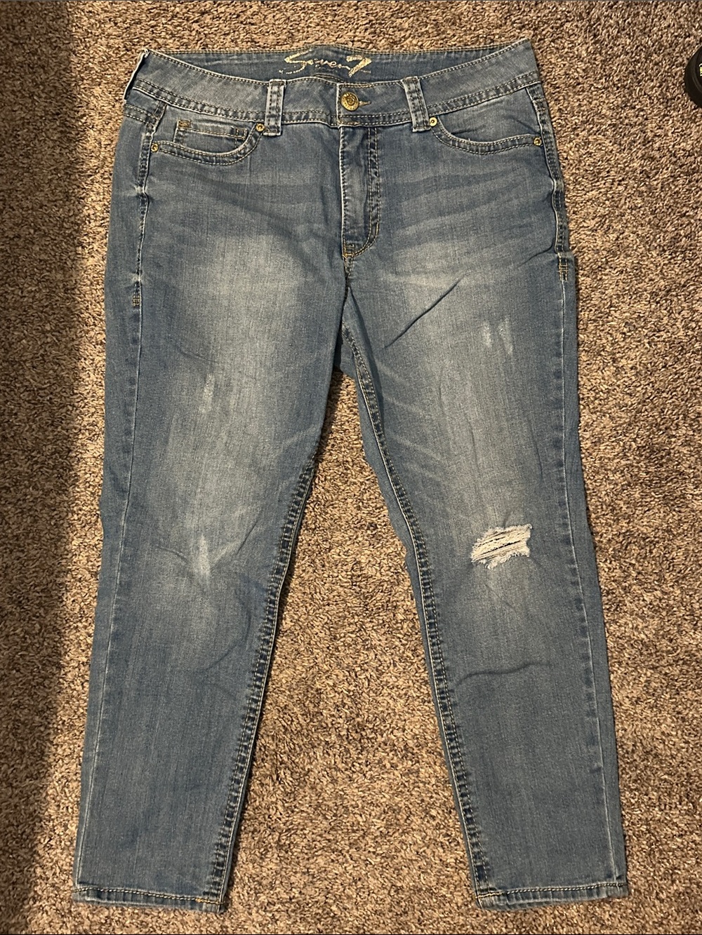 Seven7 Jeans Medium Blue Skinny Jeans with Knee Distress